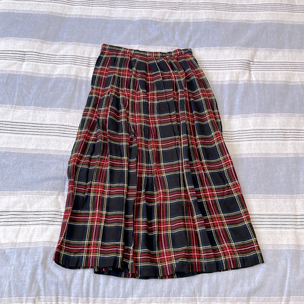 Chelsea Cambell Petites Vintage Pleated Maxi Skirt